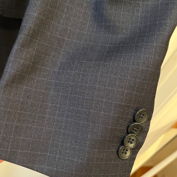 Men’s Paul Betenly Dark Blue Suit - Picture 8 of 10